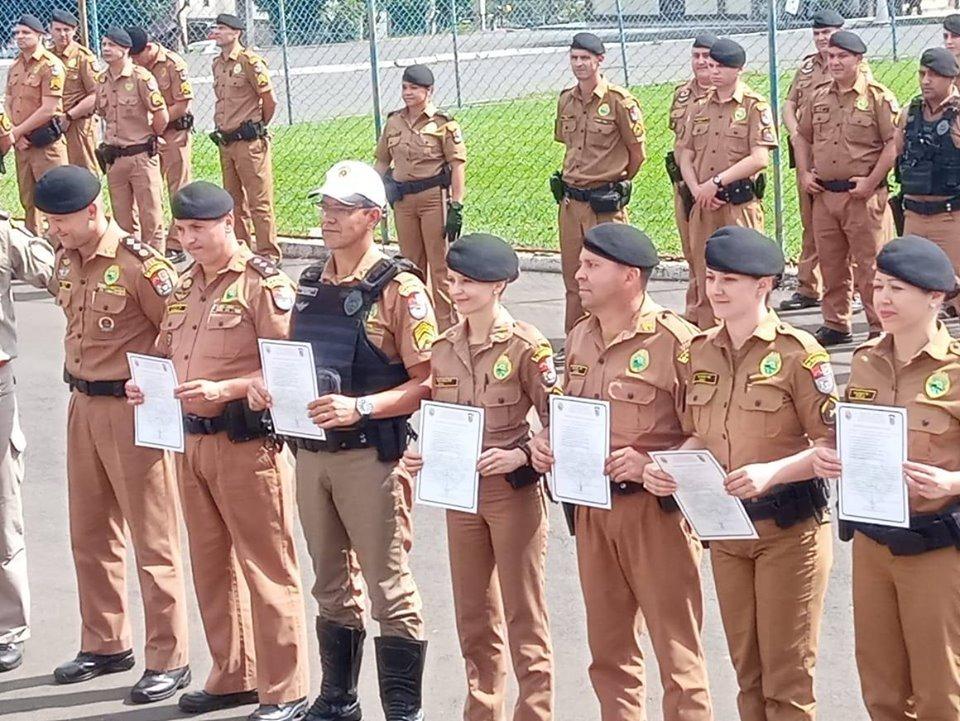 Policiais São Homenageados Pelo Comando Do 16º Batalhão Da Pm