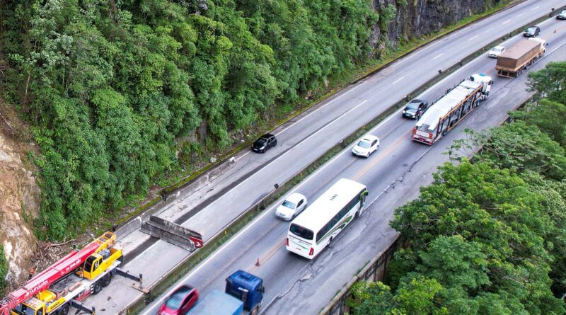 Trecho da BR-277, no sentido litoral, é liberado para o tráfego de veículos